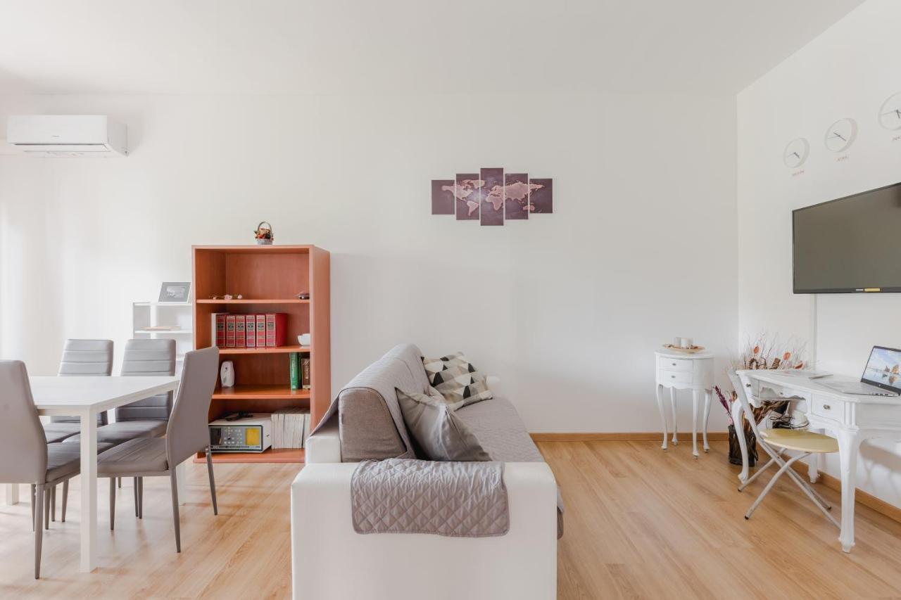 Apartment Pelizzi Apartment, 5 Persone, 2 Camere, Balcone, Cinecitta Rom